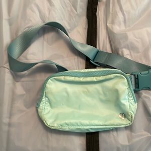 Used Lululemon 1L belt bag aqua blue